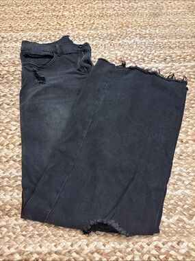 Black Ankle-Length Frayed Hem Women's Jeans